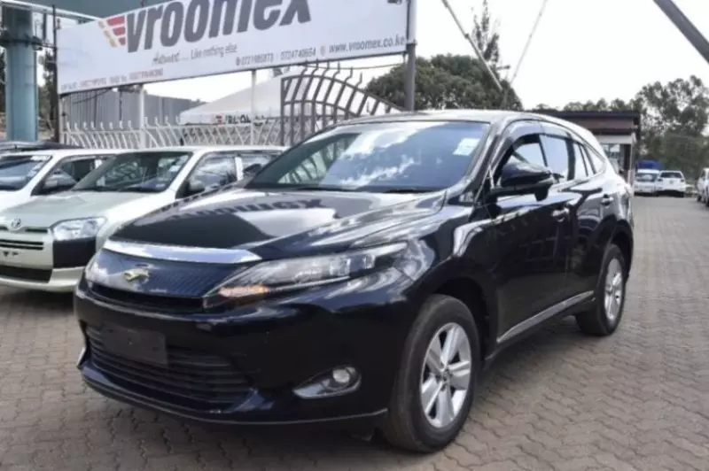 Toyota Harrier   - 2015