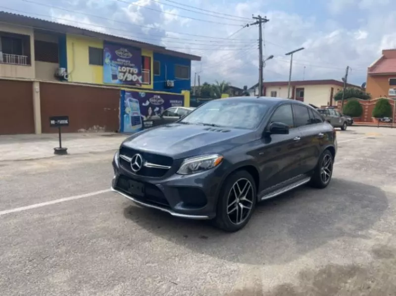 Mercedes-Benz GLE 43 AMG   - 2016
