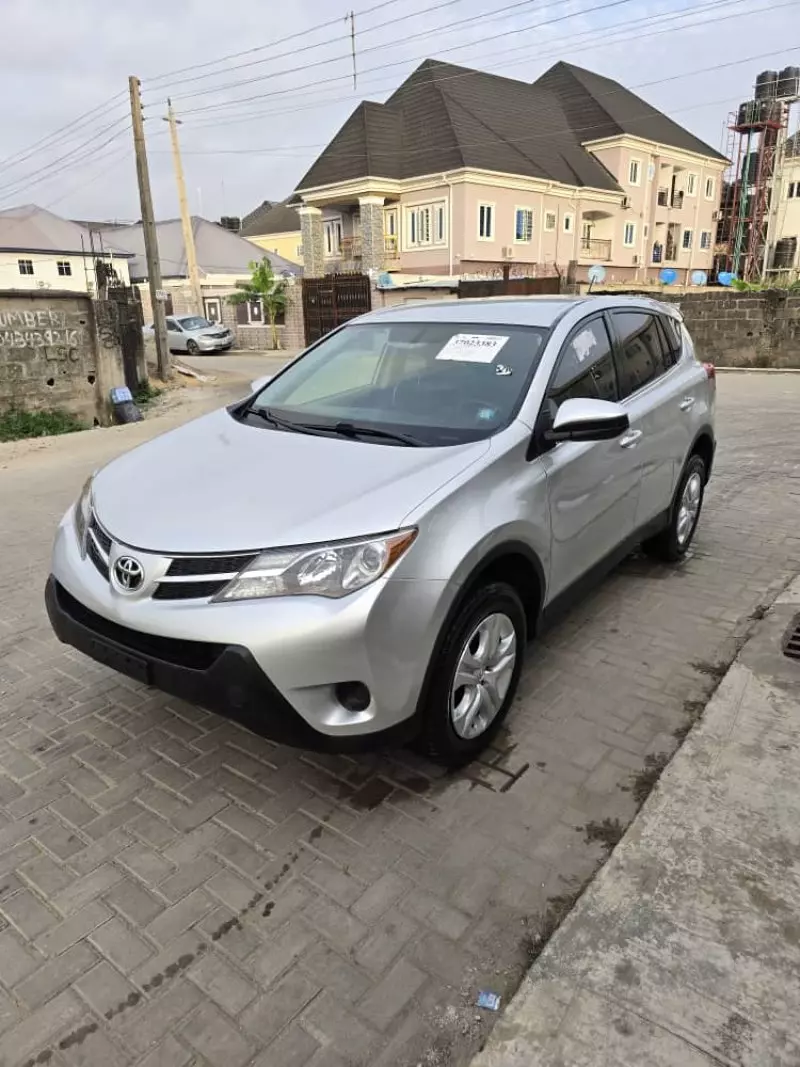 Toyota Rav4   - 2014