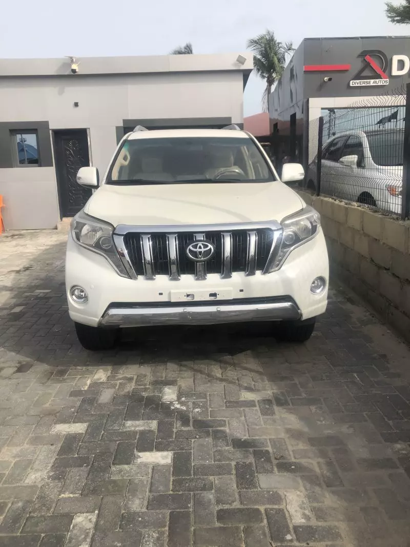 Toyota Land Cruiser Prado   - 2012