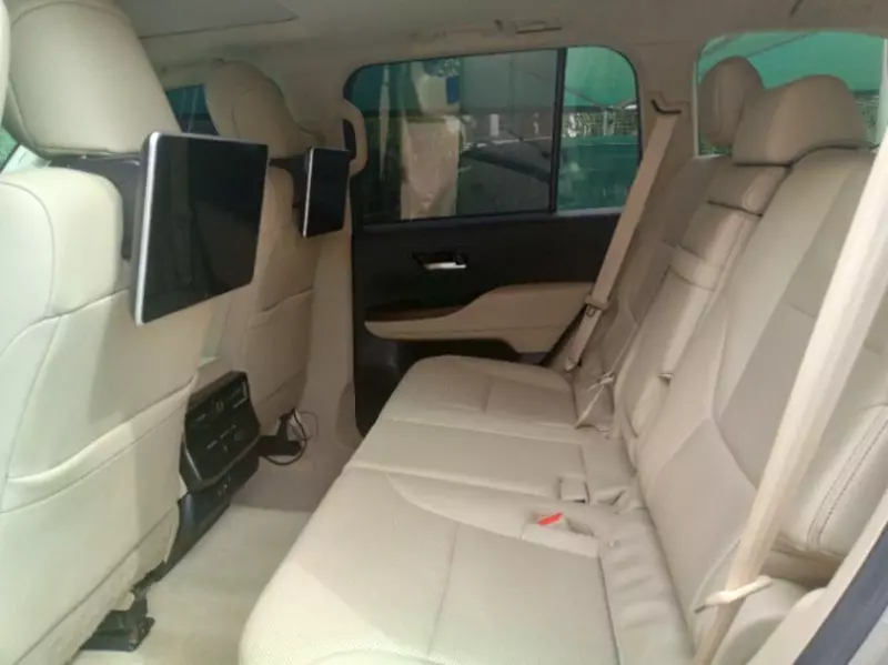 Toyota Landcruiser 300 VX   - 2023