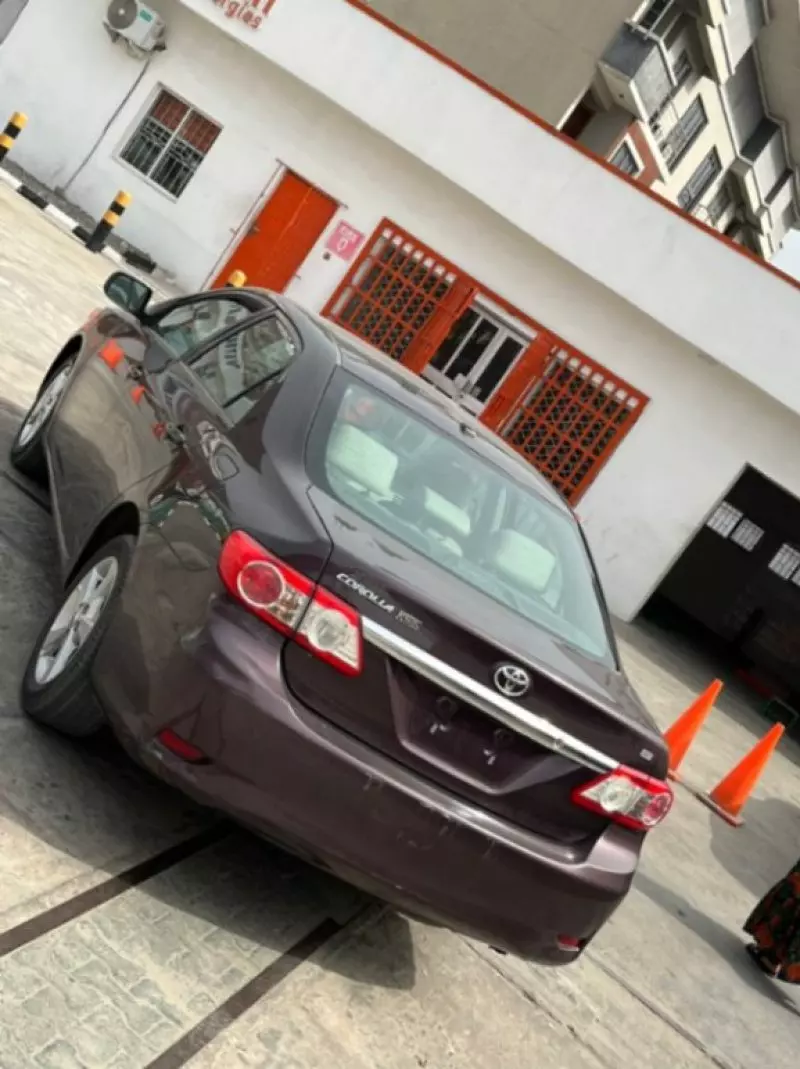 Toyota Corolla   - 2013