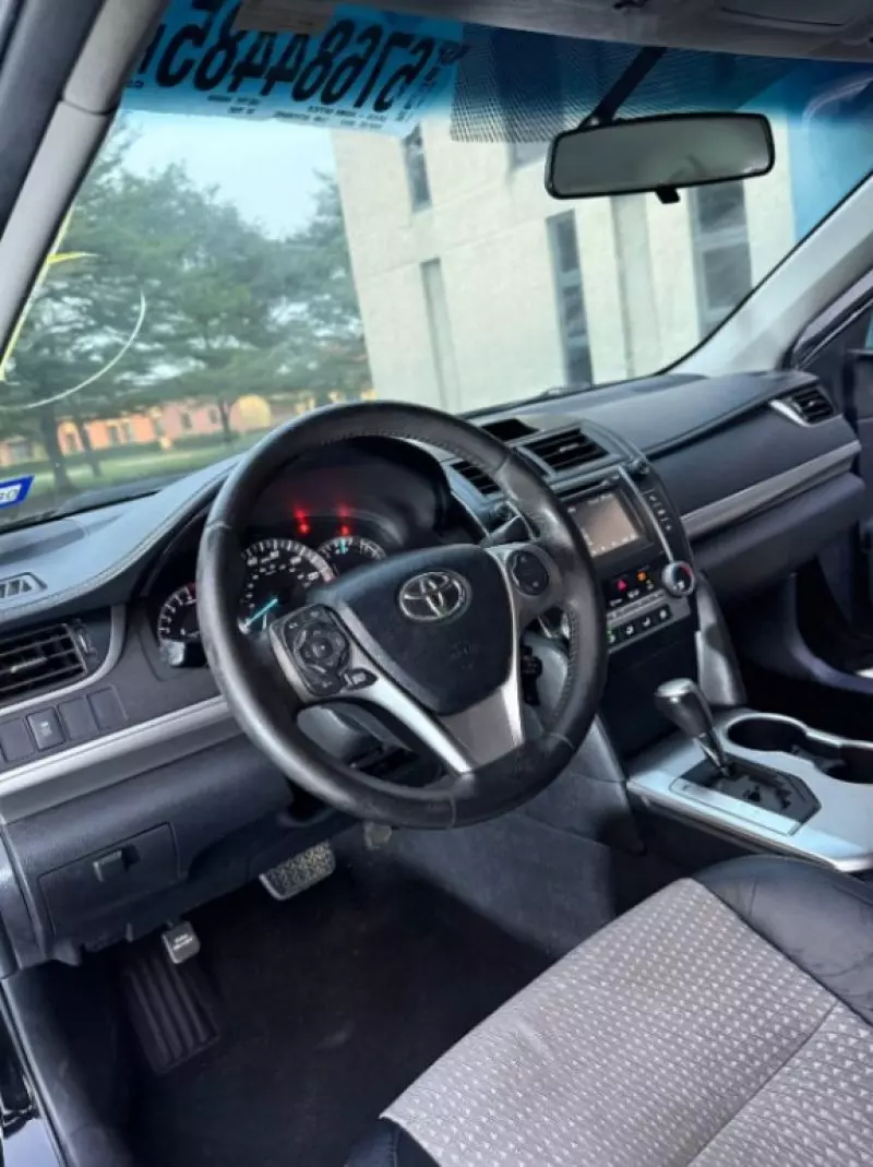 Toyota Camry - 2013