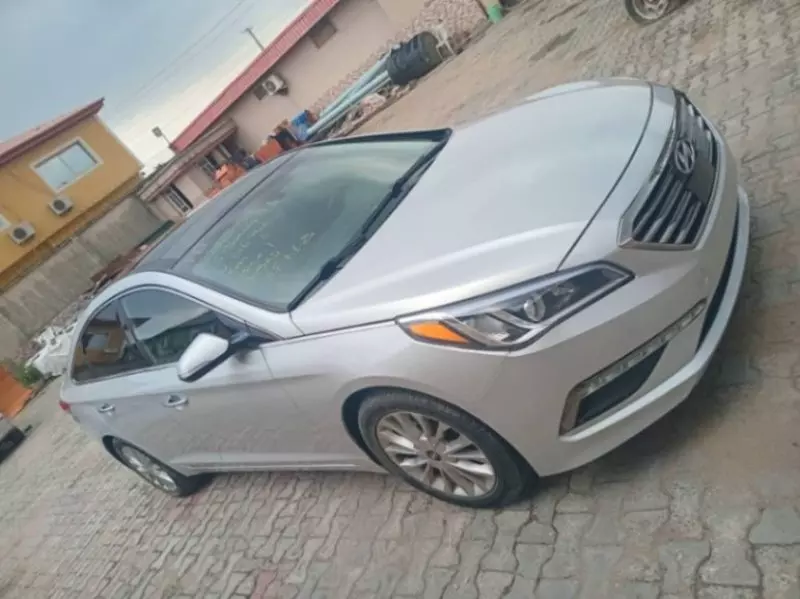 Hyundai Sonata - 2015