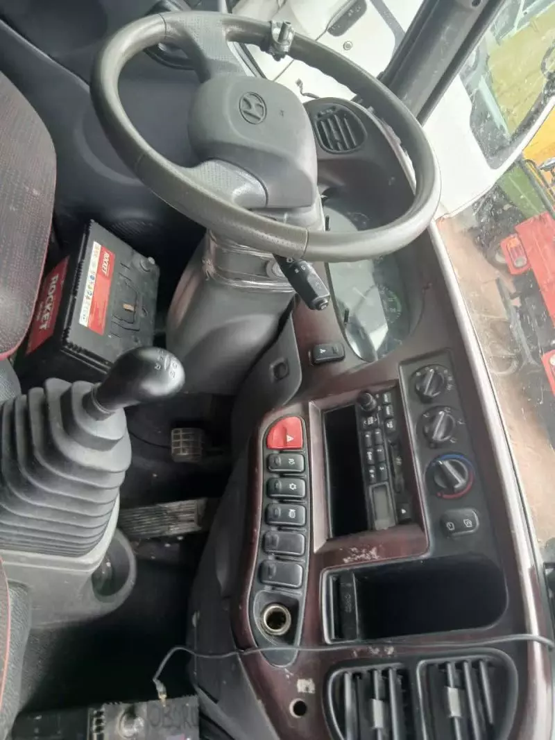 Hyundai Mighty   - 2002