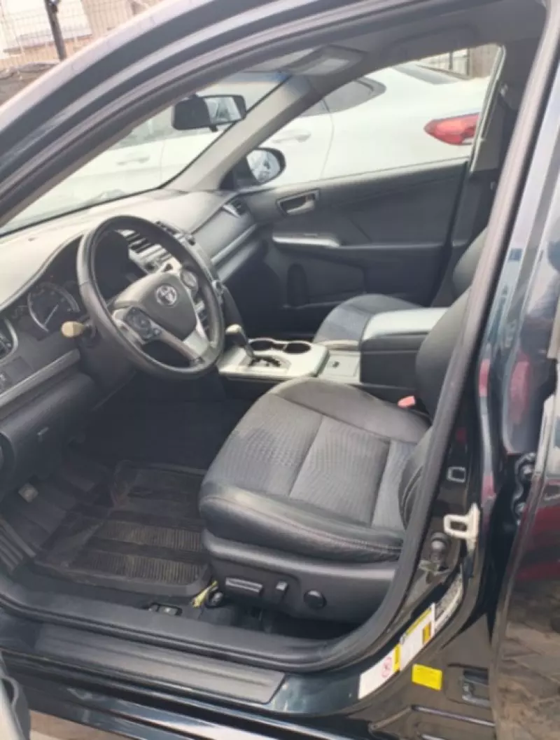 Toyota Camry   - 2014