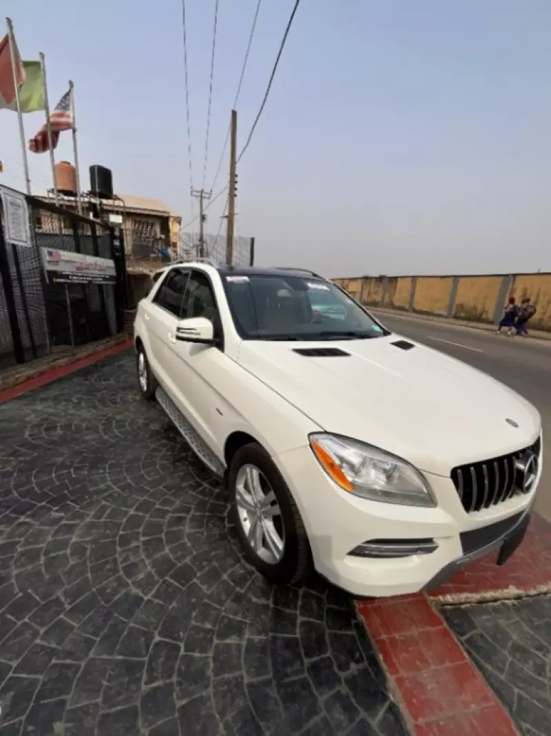 Mercedes-Benz ML 350   - 2012