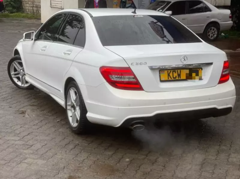 Mercedes-Benz C 200   - 2013