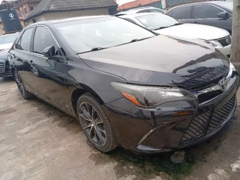 Toyota Camry   - 2017