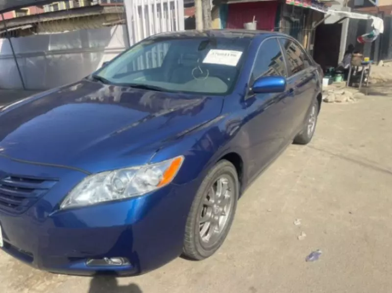 Toyota Camry   - 2007