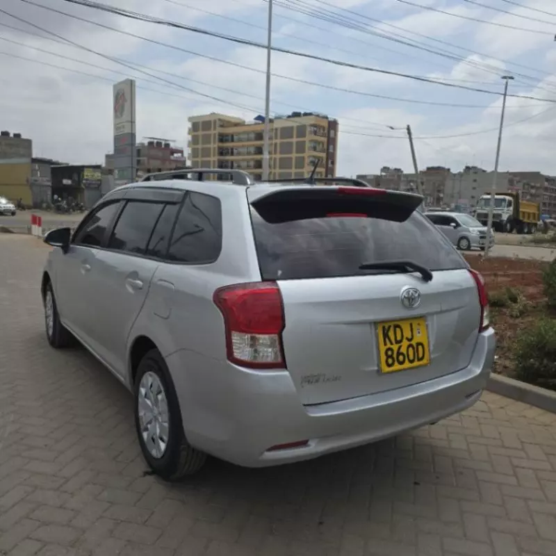 Toyota Fielder    - 2015