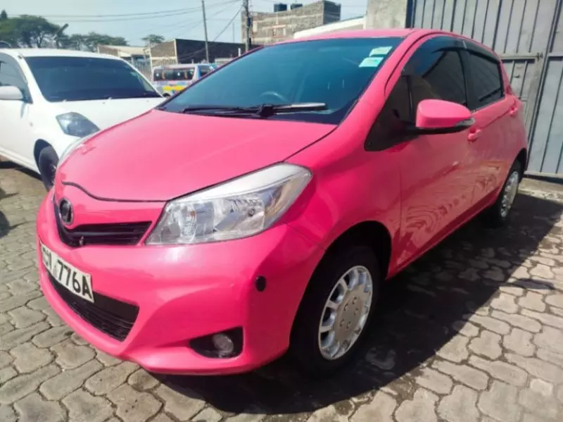 Toyota Vitz   - 2014