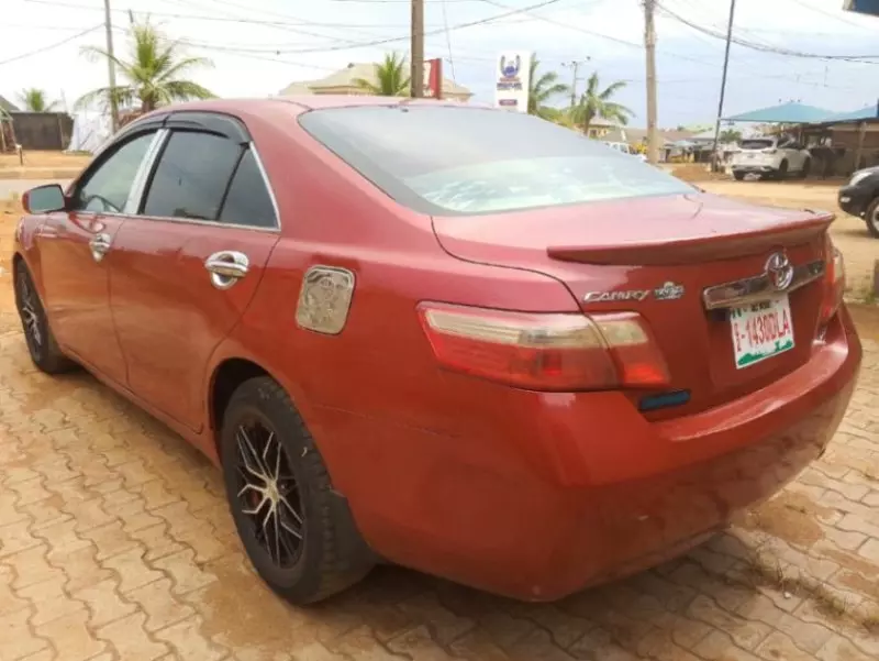 Toyota camry   - 2007
