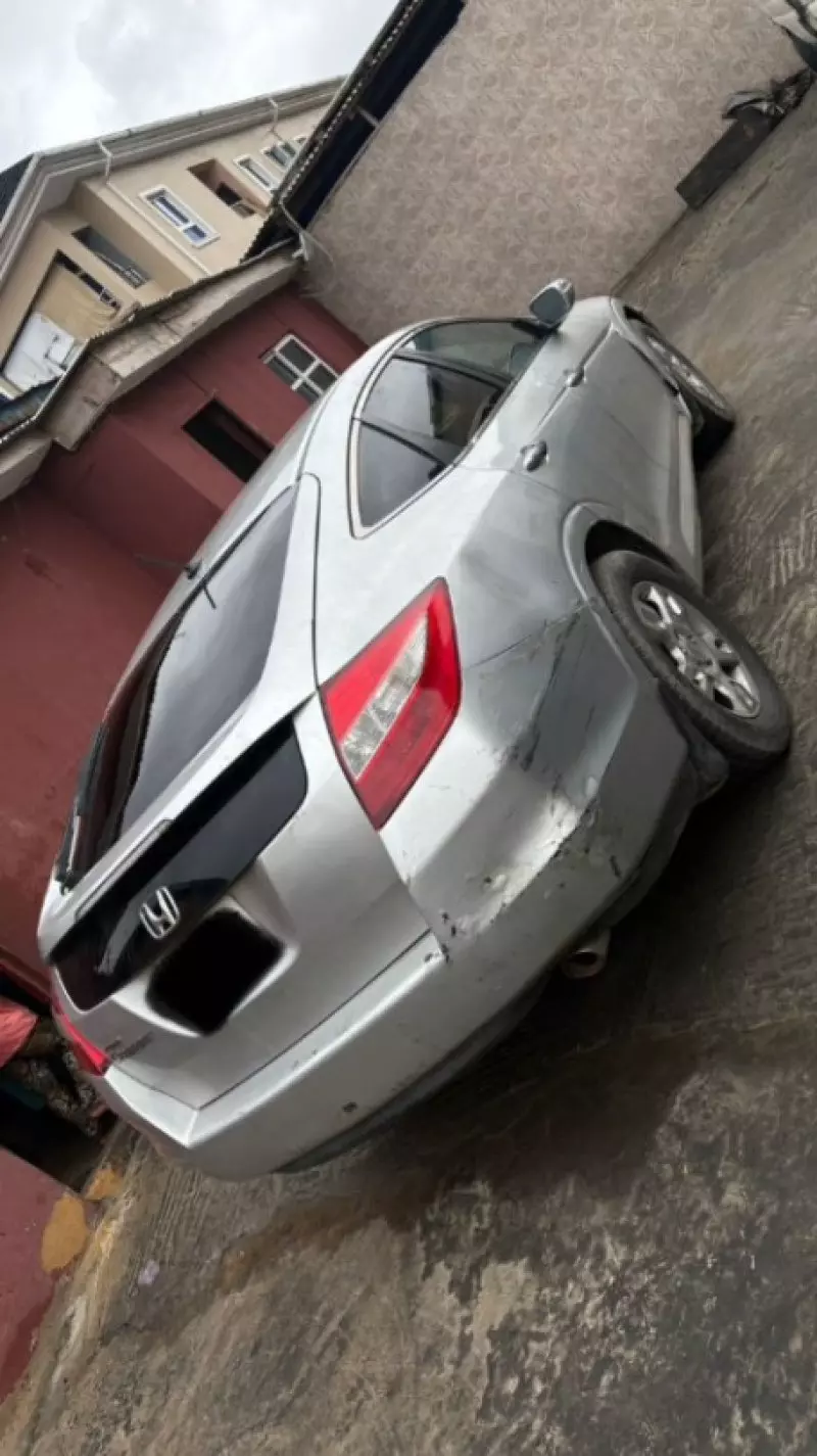 Honda Accord Crosstour   - 2010