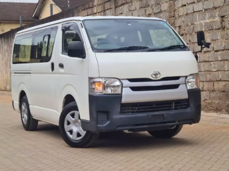 Toyota Hiace   - 2018