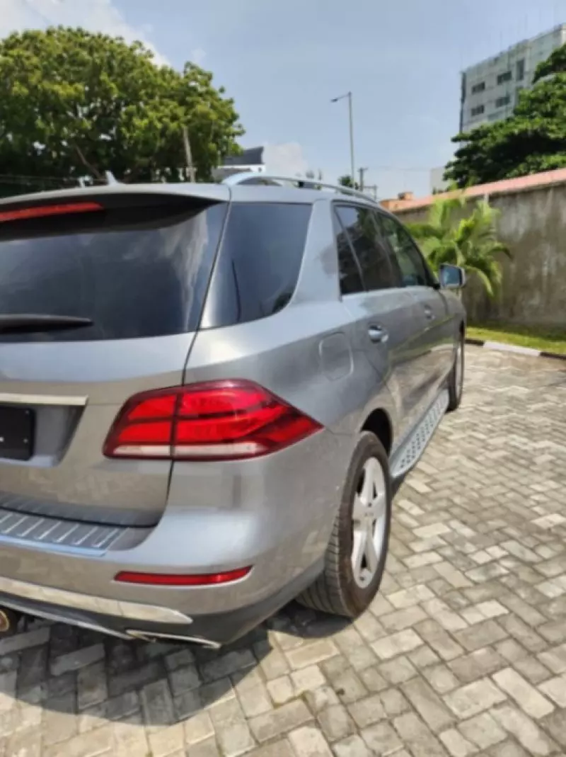 Mercedes-Benz GLE-Class