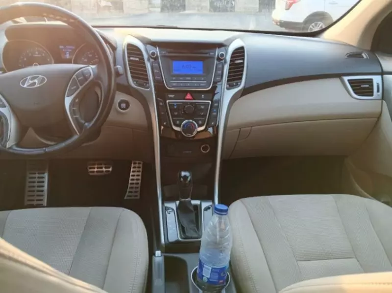 Hyundai ELANTRA 1,6L BVM GLS New