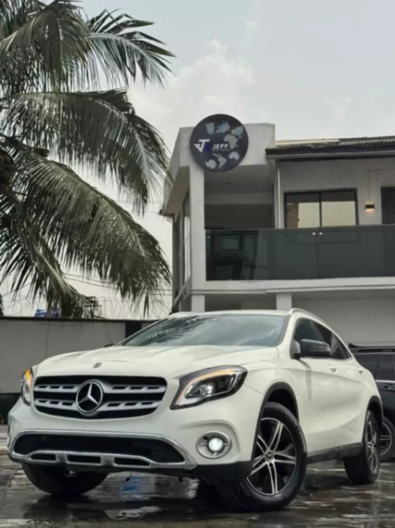Mercedes-Benz GLA-Class - 2015