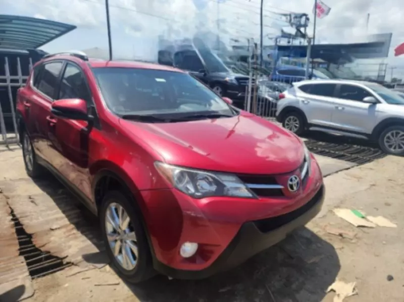 Toyota RAV 4   - 2015