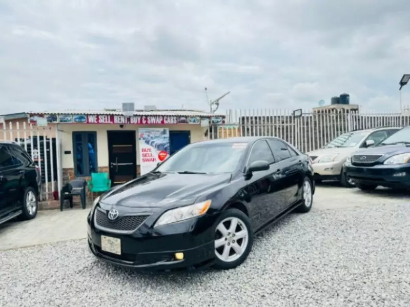 Toyota Camry   - 2007