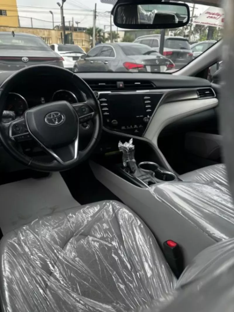 Toyota Camry   - 2020