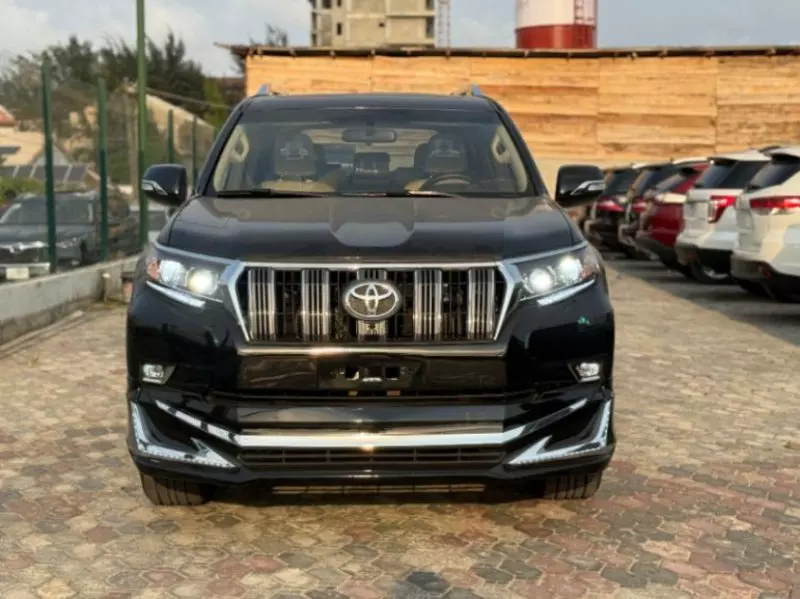 Toyota Land Cruiser   - 2016