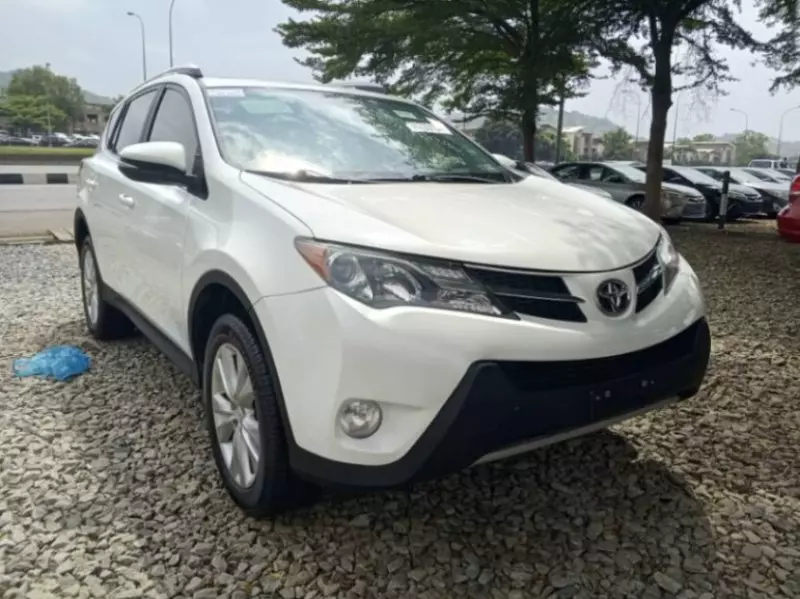 Toyota RAV4   - 2014