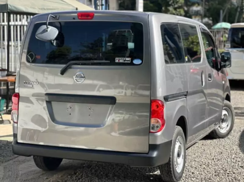 Nissan NV200