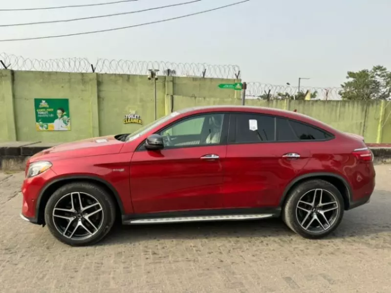 Mercedes-Benz GLE-Class   - 2018