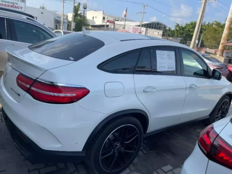Mercedes-Benz GLE-Class   - 2017