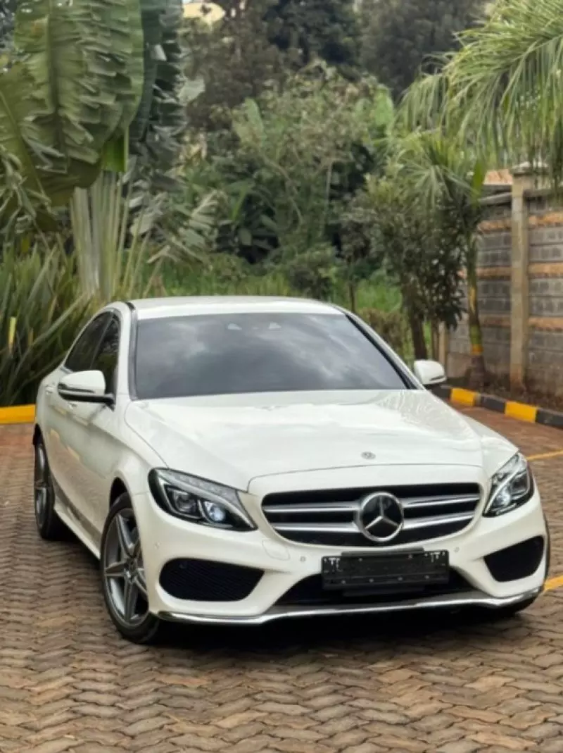 Mercedes-Benz C200   - 2017