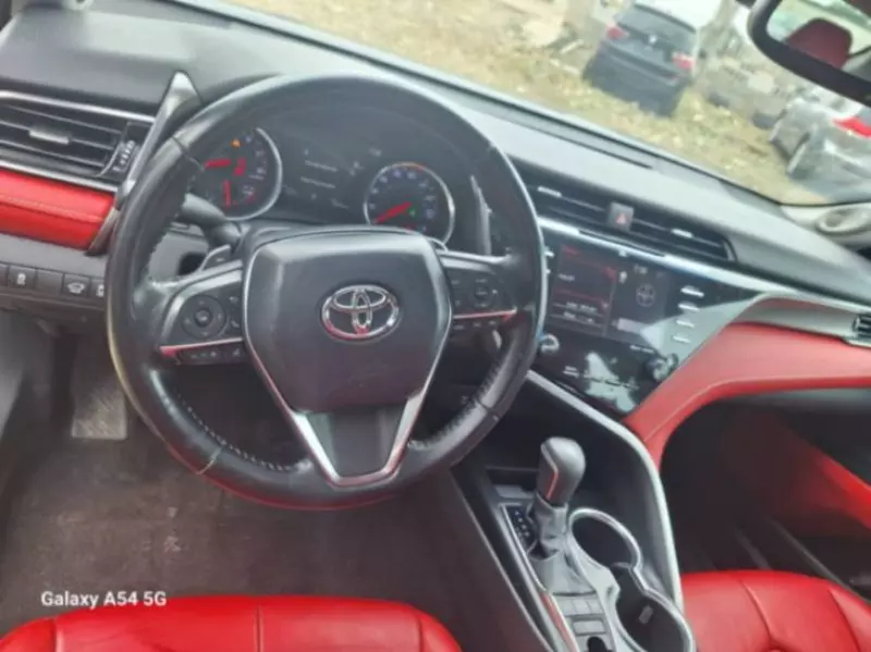Toyota Camry   - 2019