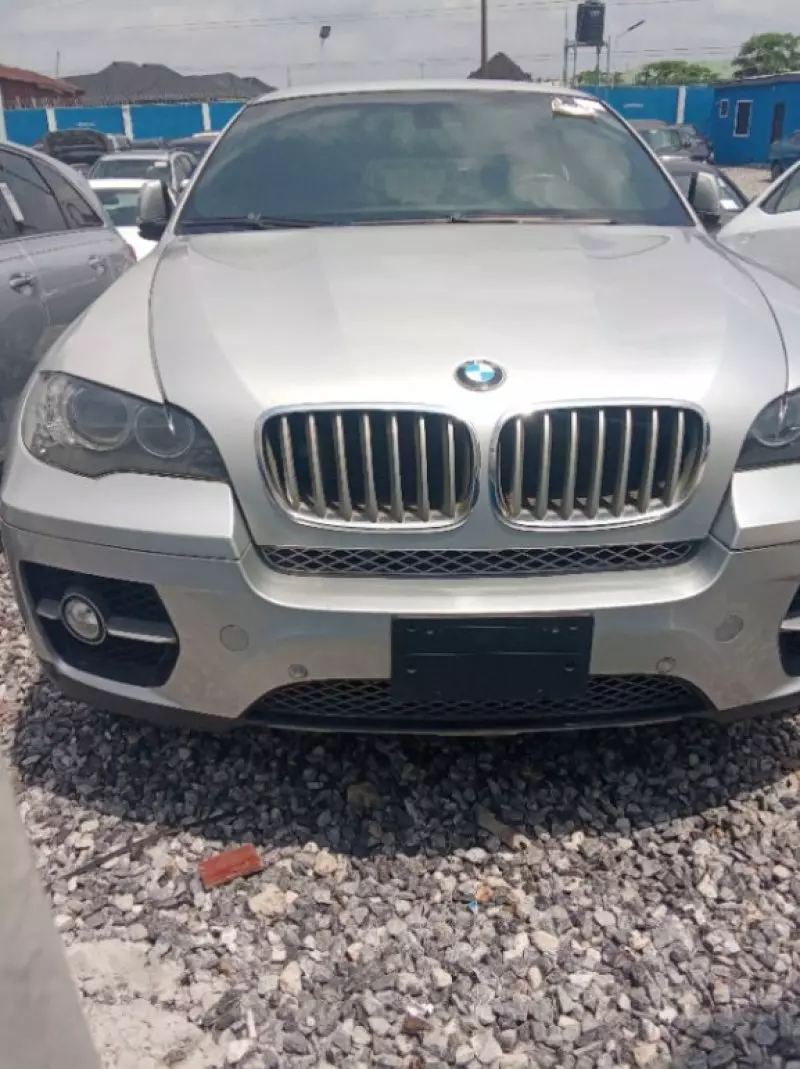 BMW X6   - 2012