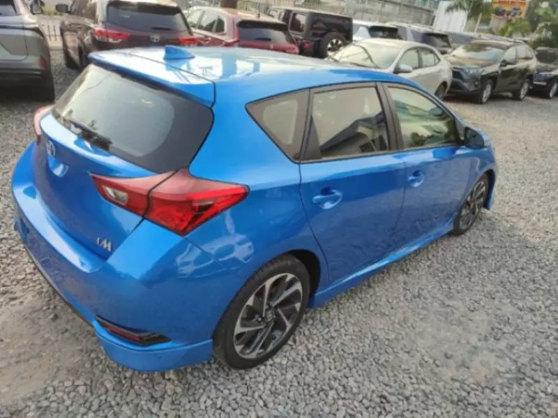 Toyota Corolla iM   - 2017