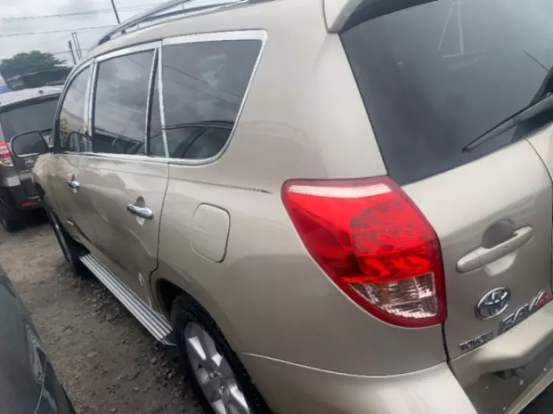 Toyota RAV 4   - 2008