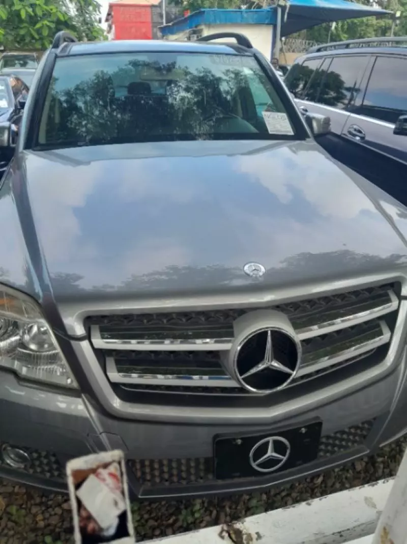 Mercedes-Benz GLK 300   - 2012
