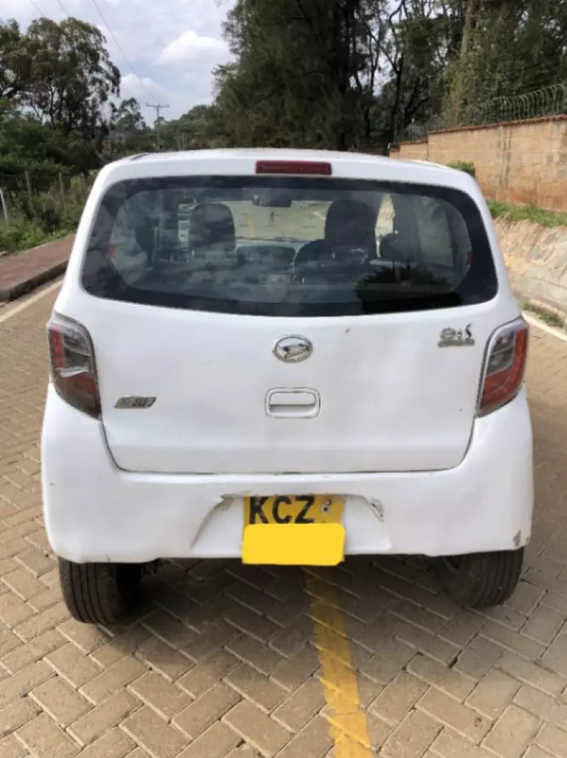 Daihatsu Mira - 2012