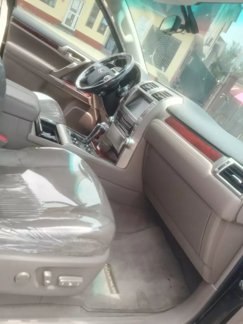 Lexus GX 460   - 2010