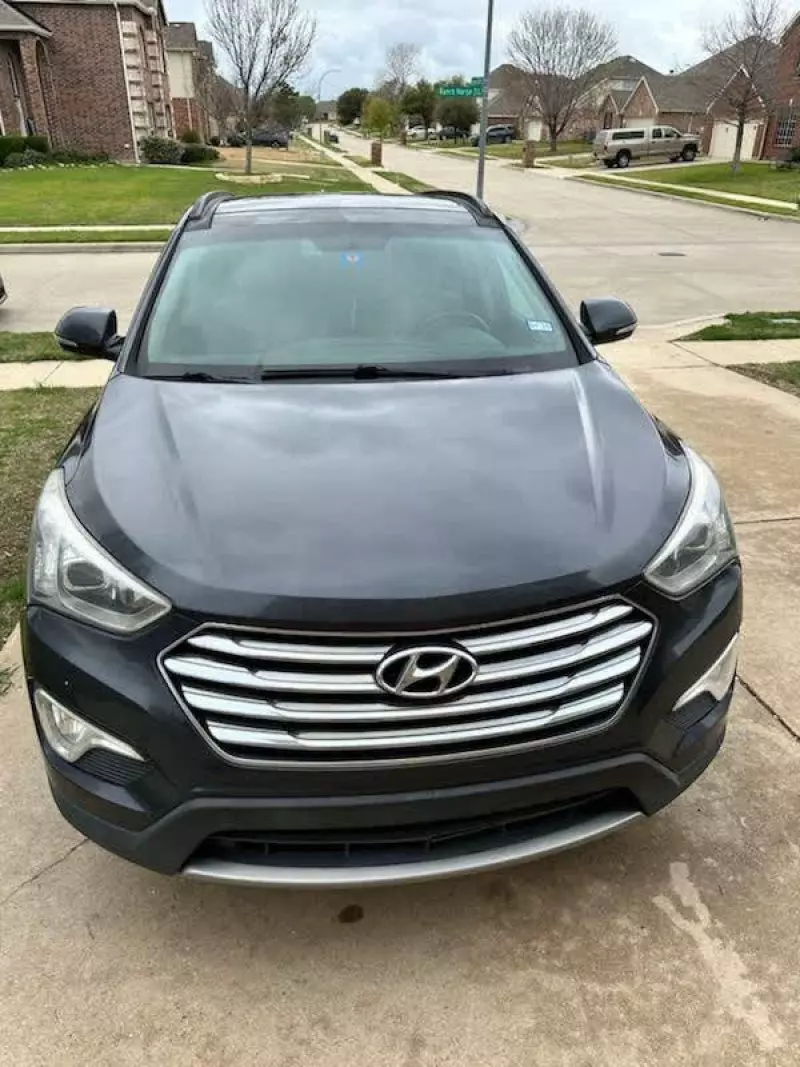Hyundai Santa Fe   - 2015