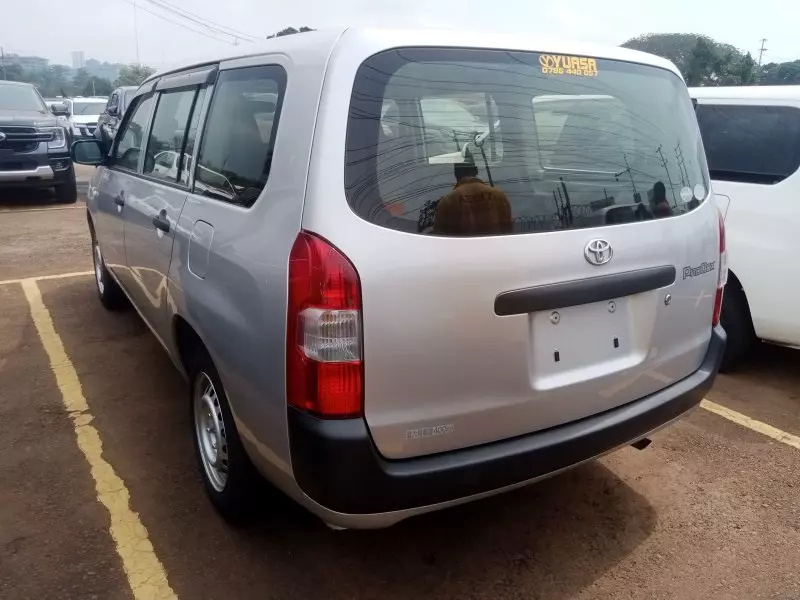 Toyota Probox    - 2016