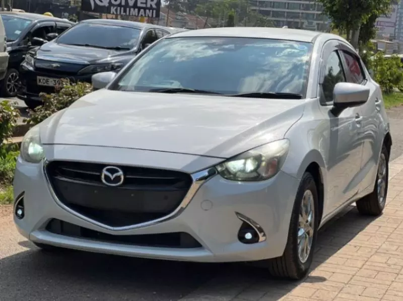 Mazda Demio   - 2019