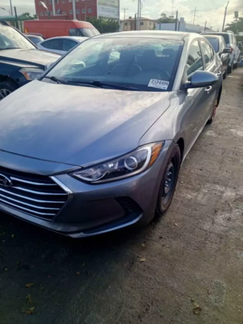 Hyundai Elantra   - 2017