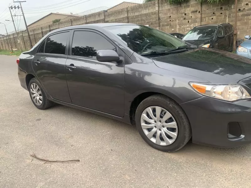 Toyota corolla   - 2012
