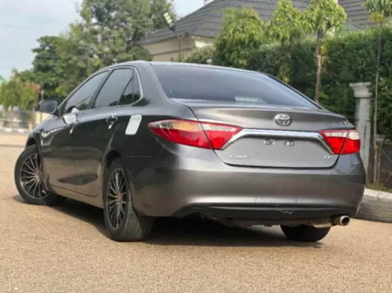 Toyota Camry   - 2015