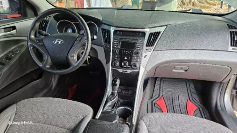 Hyundai Sonata   - 2014
