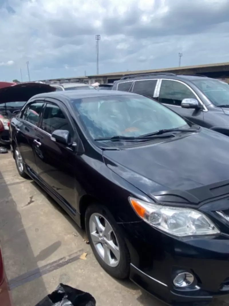 Toyota Corolla Sport   - 2012