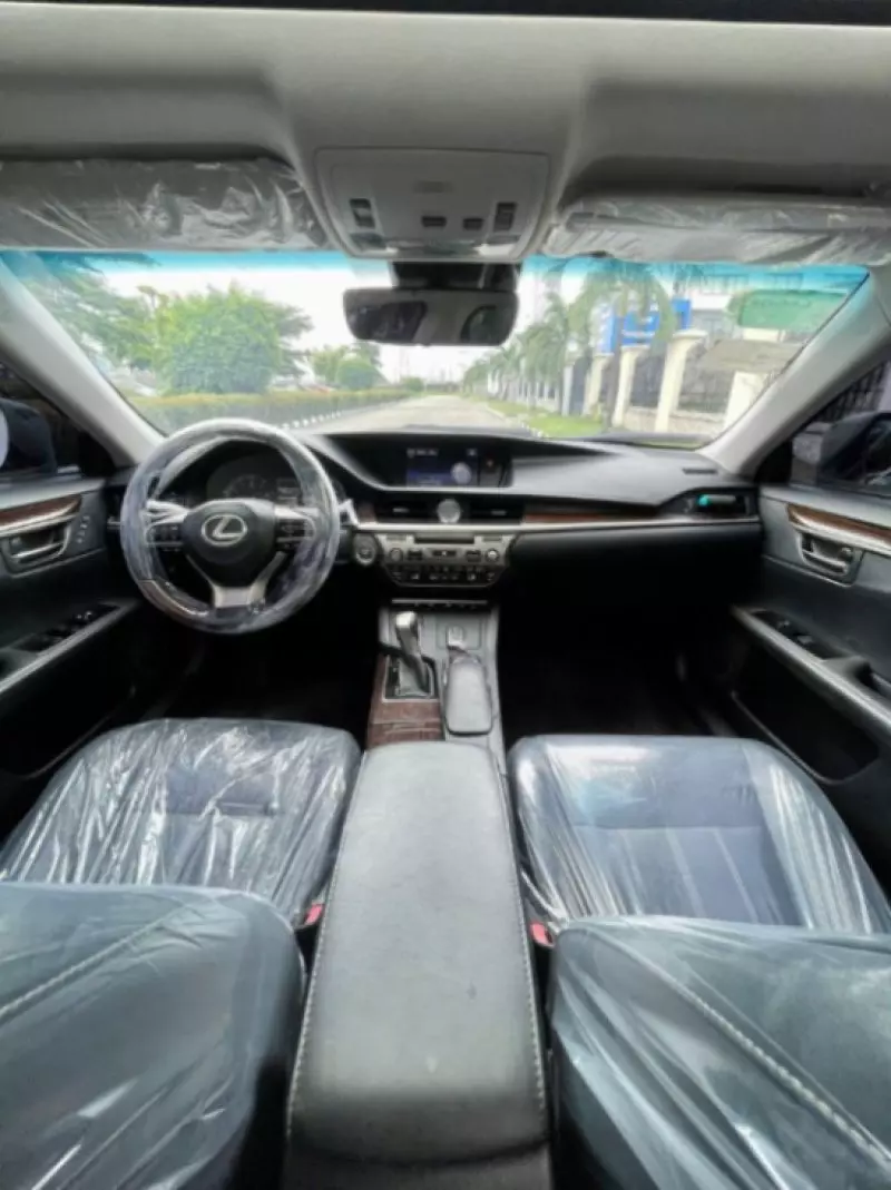 Lexus ES 350   - 2016