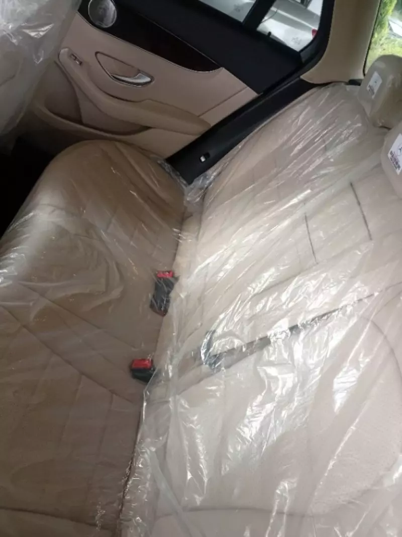 Mercedes-Benz GLC 300   - 2016