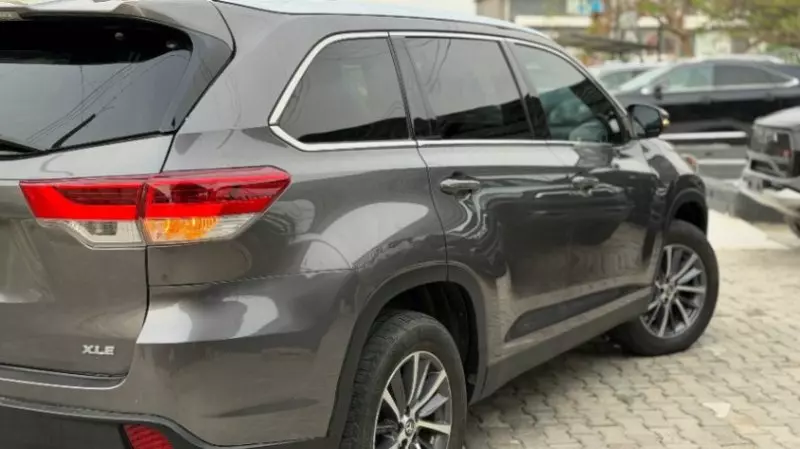 Toyota Highlander - 2019
