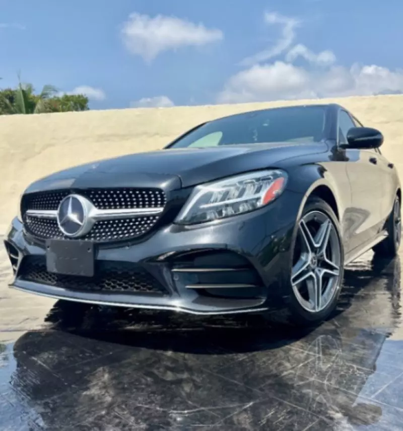 Mercedes-Benz C 300